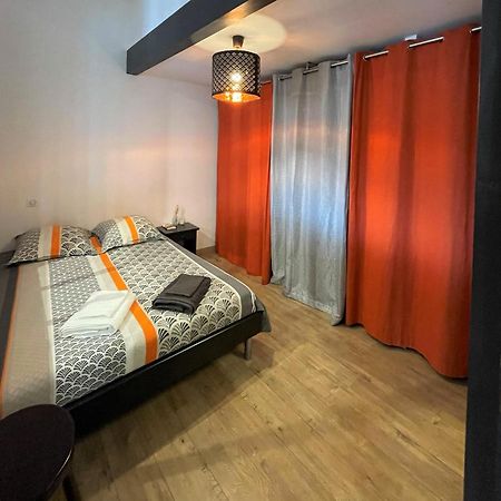 T2 De 40 M2 - Facile D'Acces, Lumineux Et Au Calme Apartment Saint-Genet-Lerpt Luaran gambar